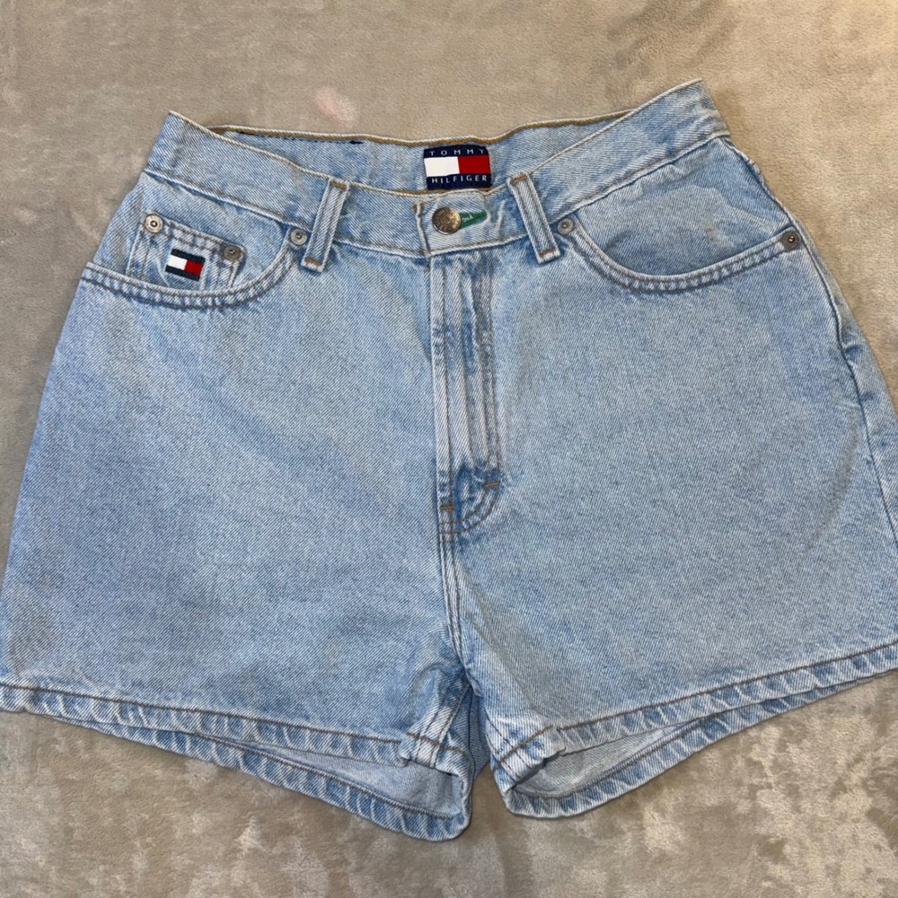 Vintage Tommy Hilfiger High Waisted Denim Shorts Light Wash Flag Logo 27 Waist